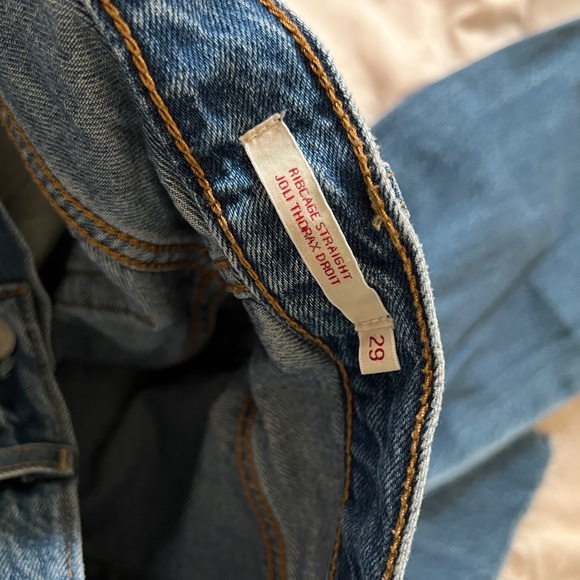 Levi straight leg Jean size 29 - Picture 4 of 6